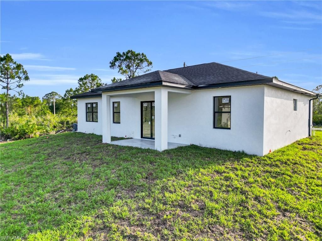 104 14th ST, LEHIGH ACRES, FL 33972 — photo 2