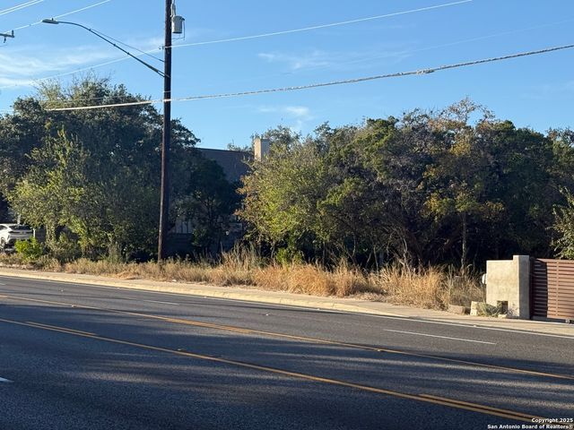 6805 W Hausman, San Antonio, TX 78249