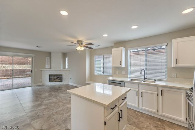 1801 Villa Vista Way, Las Vegas, NV 89128