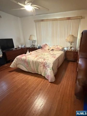 735 7th Street, Secaucus, NJ 07094