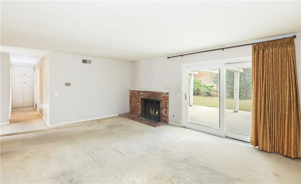 Image 3 of property listing at 16799 Daisy Avenue, Fountain Valley, CA 92708