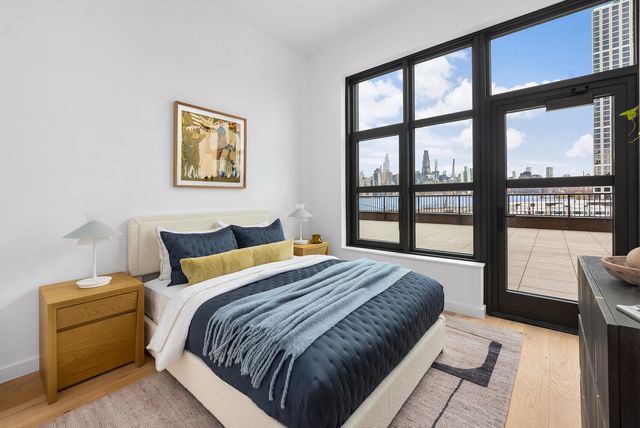 29 HURON Street 2AW, New York City, NY 11222