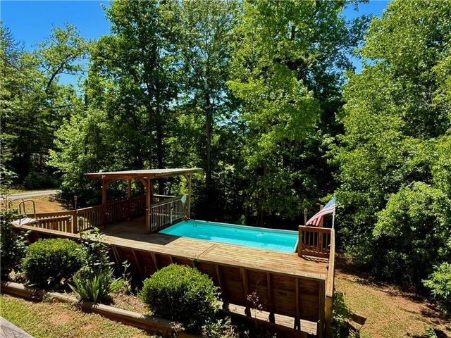 1048 Robin Hood Drive, Murrayville, GA 30564