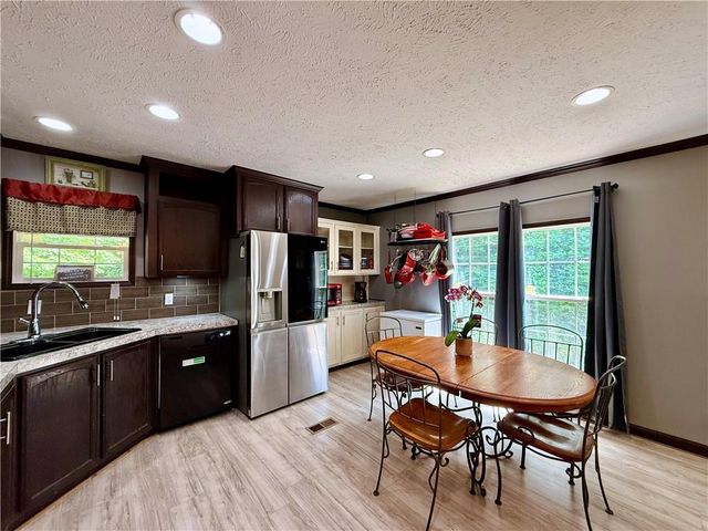 1048 Robin Hood Drive, Murrayville, GA 30564