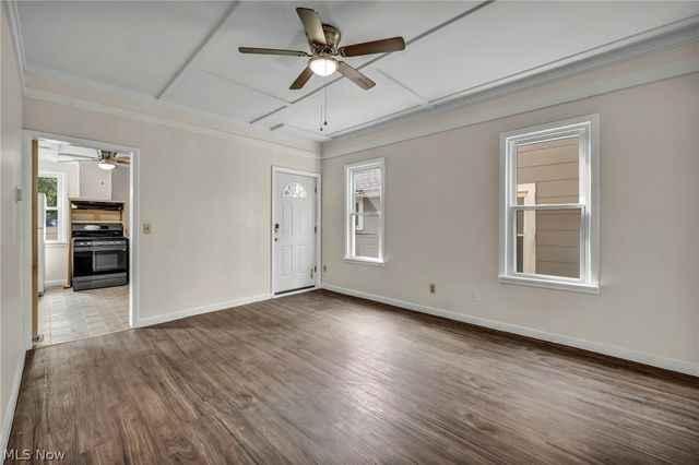 1023 W Washington Avenue, Lorain, OH 44052