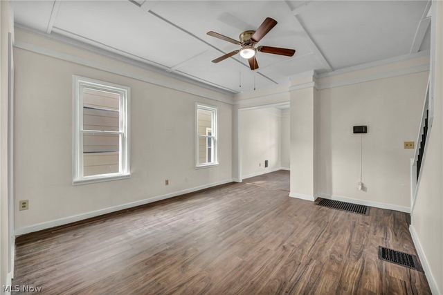 1023 W Washington Avenue, Lorain, OH 44052