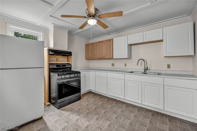 1023 W Washington Avenue, Lorain, OH 44052