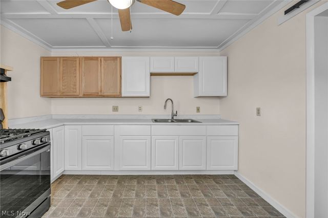 1023 W Washington Avenue, Lorain, OH 44052