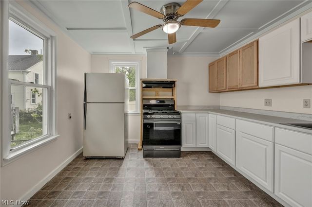 1023 W Washington Avenue, Lorain, OH 44052