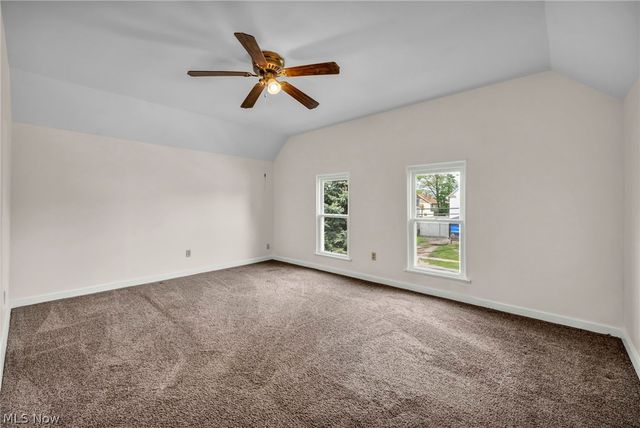 1023 W Washington Avenue, Lorain, OH 44052