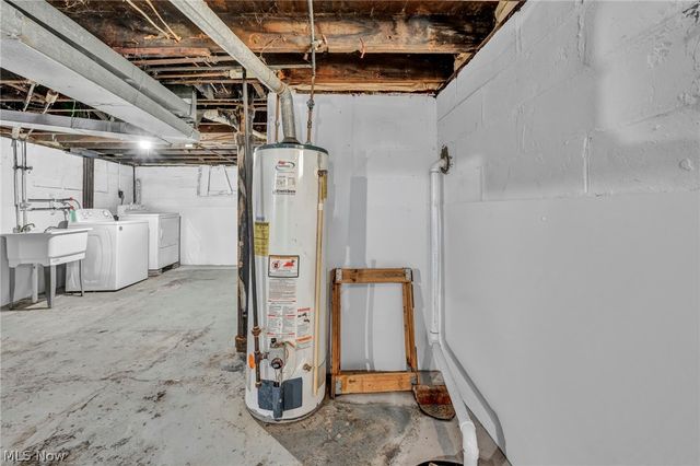 1023 W Washington Avenue, Lorain, OH 44052
