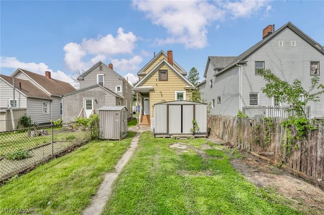 1023 W Washington Avenue, Lorain, OH 44052