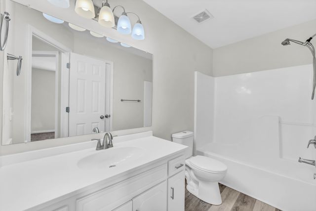 3393 Endsworth Dr, Clarksville, TN 37042