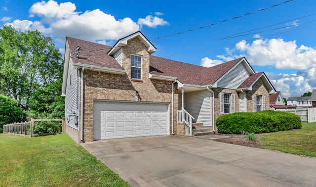 3393 Endsworth Dr, Clarksville, TN 37042