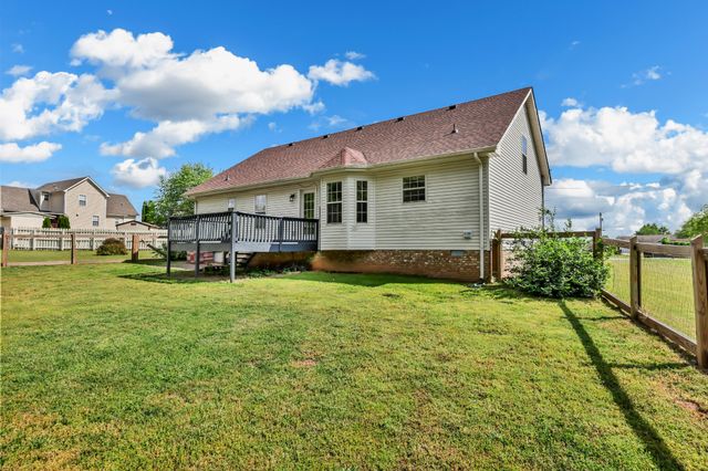 3393 Endsworth Dr, Clarksville, TN 37042