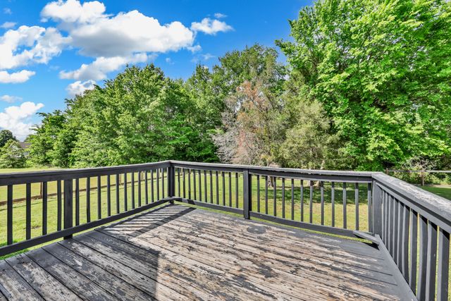 3393 Endsworth Dr, Clarksville, TN 37042