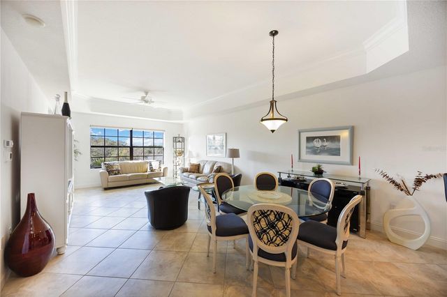 7702 LAKE VISTA COURT 305, Lakewood Ranch, FL 34202