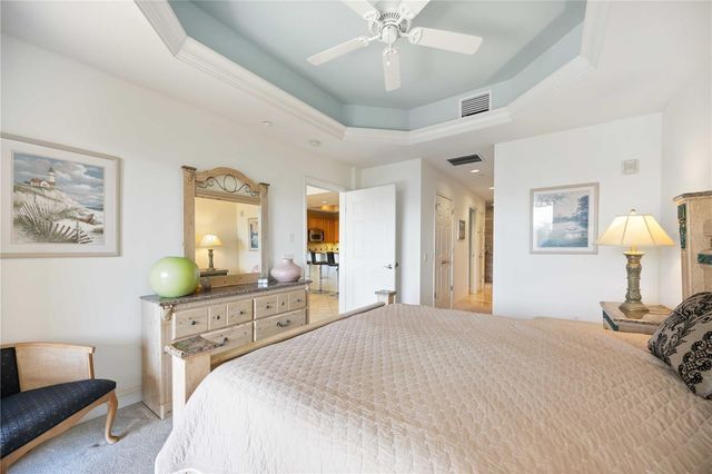 7702 LAKE VISTA COURT 305, Lakewood Ranch, FL 34202