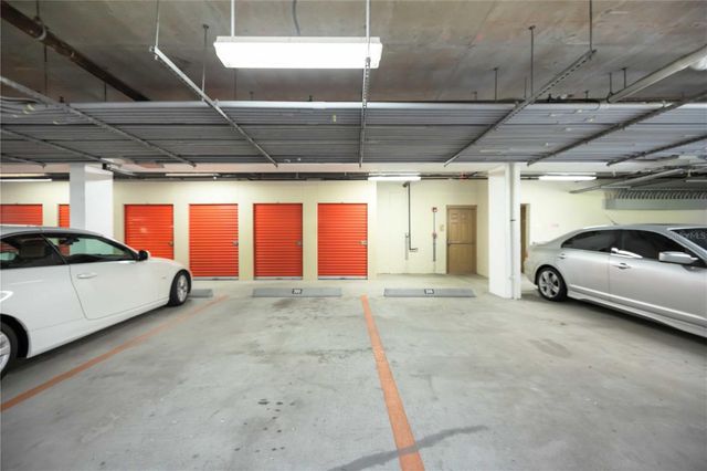 7702 LAKE VISTA COURT 305, Lakewood Ranch, FL 34202