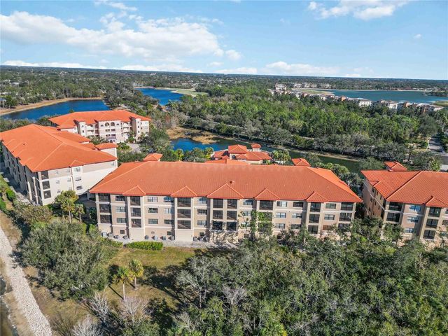 7702 LAKE VISTA COURT 305, Lakewood Ranch, FL 34202