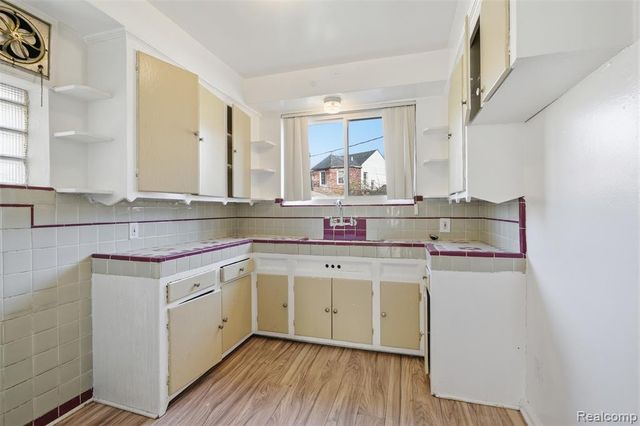 1821 Oakman Boulevard, Detroit, MI 48238