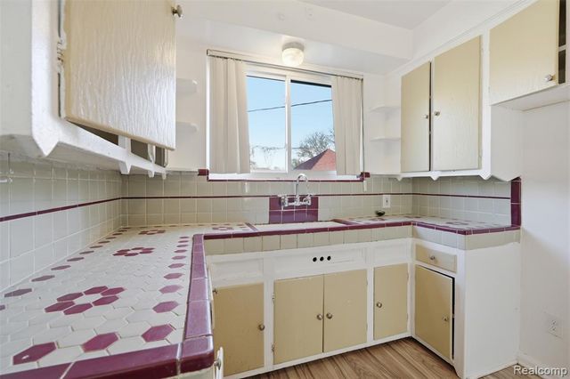 1821 Oakman Boulevard, Detroit, MI 48238