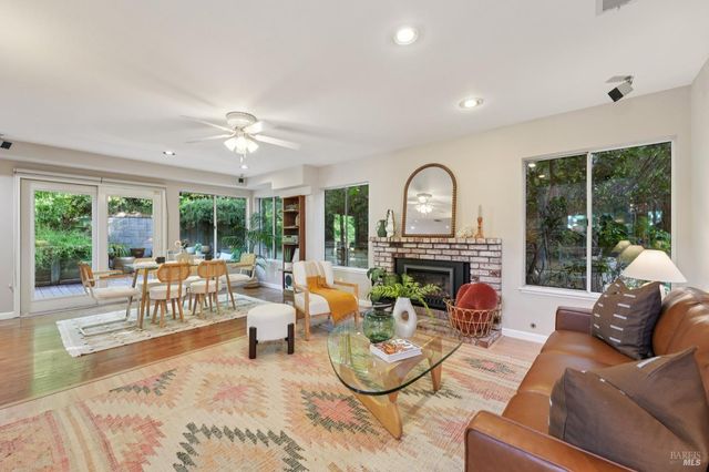 872 S Regatta Dr, Vallejo, CA 94591