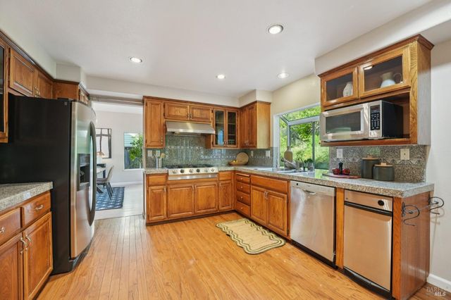 872 S Regatta Dr, Vallejo, CA 94591