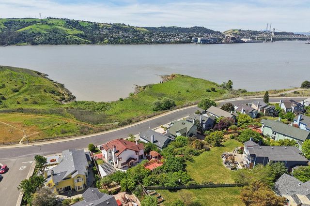 872 S Regatta Dr, Vallejo, CA 94591