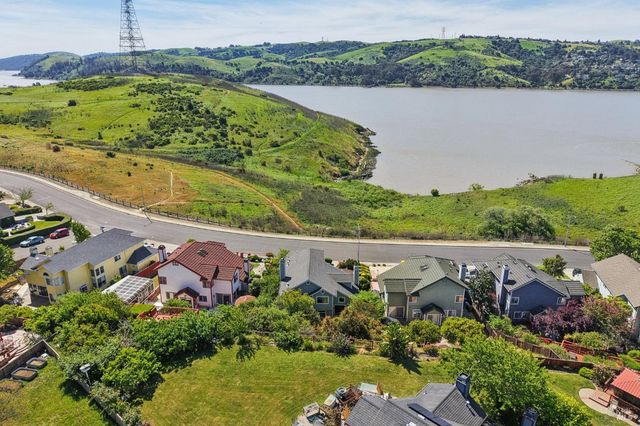 872 S Regatta Dr, Vallejo, CA 94591