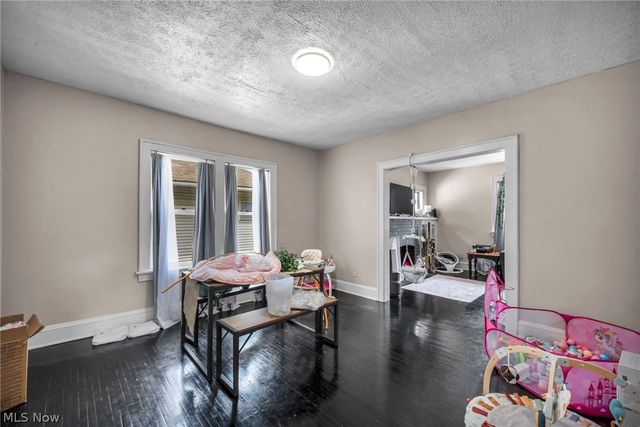 1288 Pondview Avenue, Akron, OH 44305