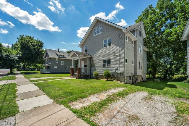1288 Pondview Avenue, Akron, OH 44305