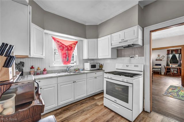 1288 Pondview Avenue, Akron, OH 44305