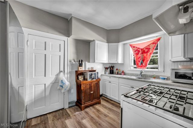 1288 Pondview Avenue, Akron, OH 44305