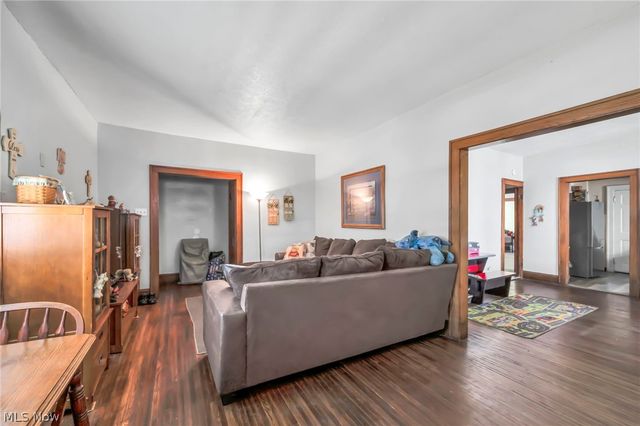 1288 Pondview Avenue, Akron, OH 44305