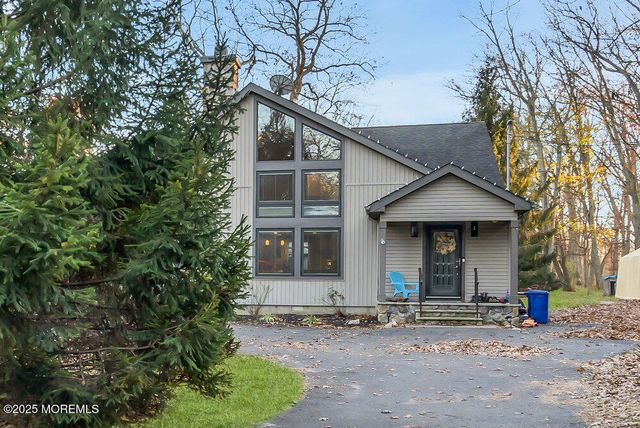 254 Alexander Avenue, Howell, NJ 07731