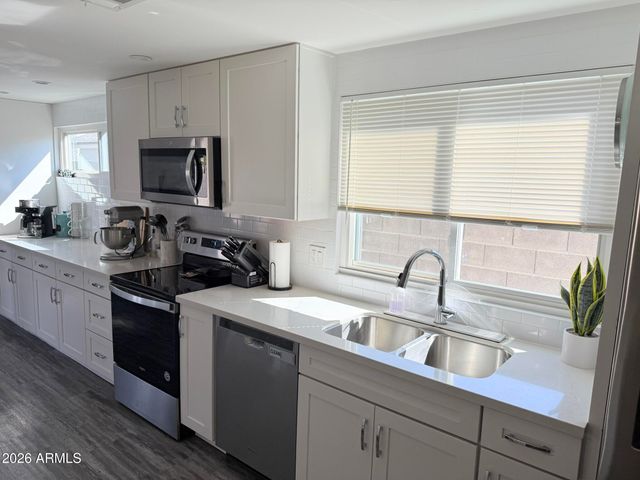 1706 W PALOMINO Drive, Chandler, AZ 85224