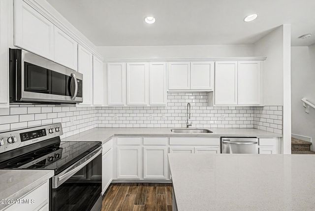 5532 S DILLON Avenue, Mesa, AZ 85212