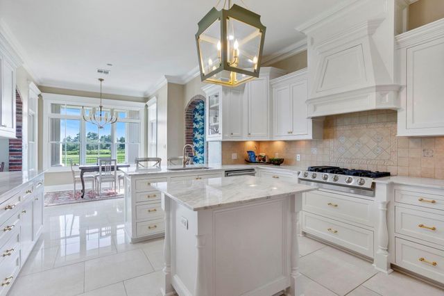 4270 Indigo Place, Lake Charles, LA 70605