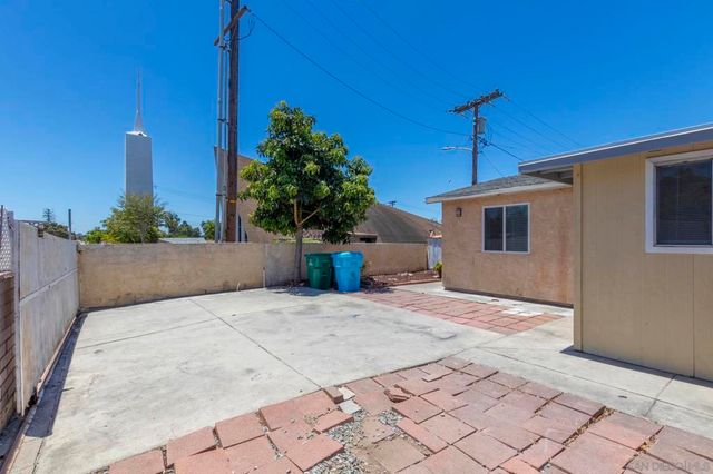 5359 Redwood St, San Diego, CA 92105