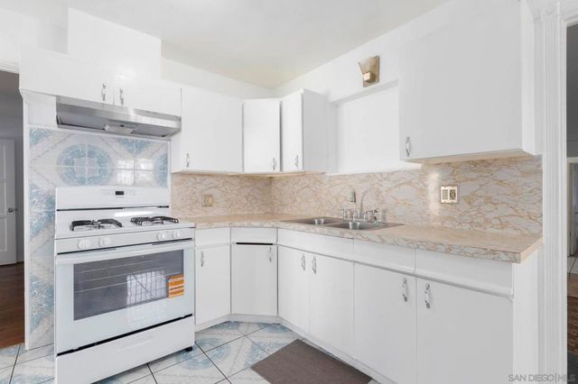 5359 Redwood St, San Diego, CA 92105