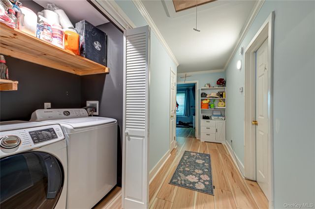 1022 Parkway Street, Riverhead, NY 11901