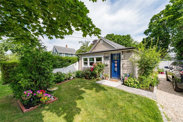 1022 Parkway Street, Riverhead, NY 11901