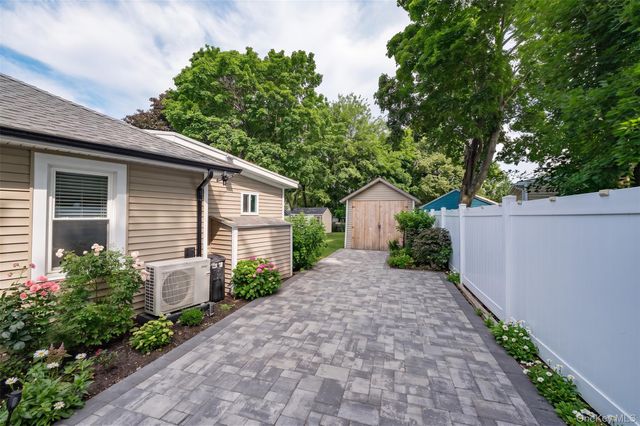 1022 Parkway Street, Riverhead, NY 11901