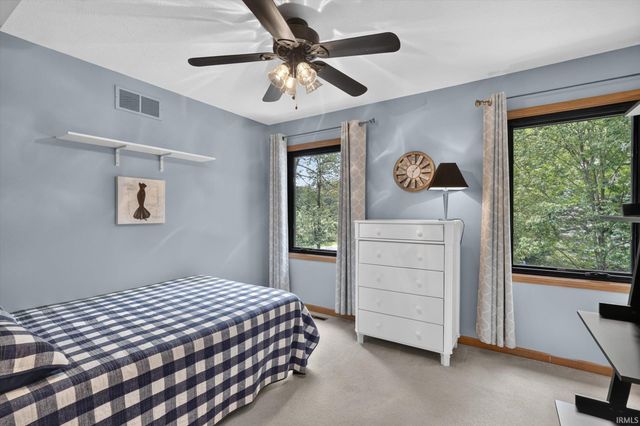 51976 Westwood Forest Drive, South Bend, IN 46628