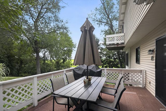 51976 Westwood Forest Drive, South Bend, IN 46628