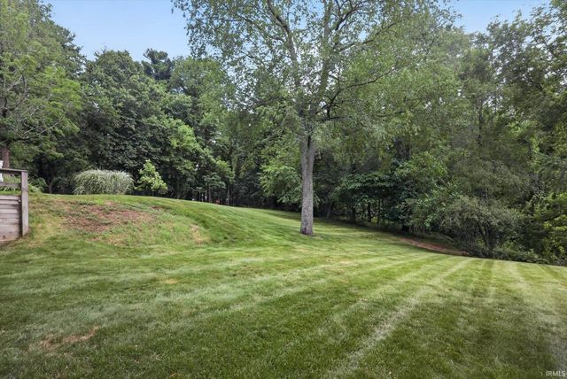 51976 Westwood Forest Drive, South Bend, IN 46628