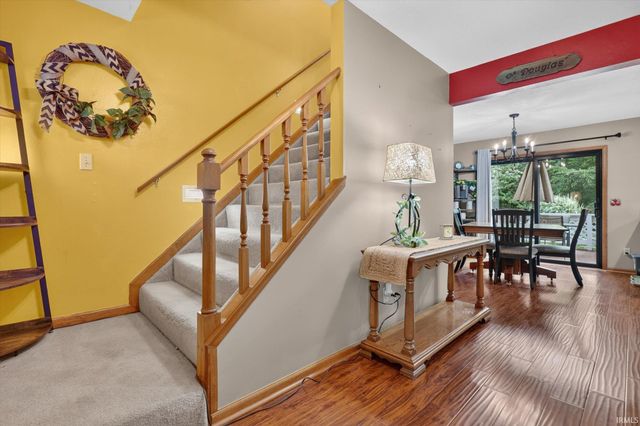51976 Westwood Forest Drive, South Bend, IN 46628