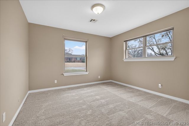 4610 ROLLING MEADOWS Road, Bartlesville, OK 74006