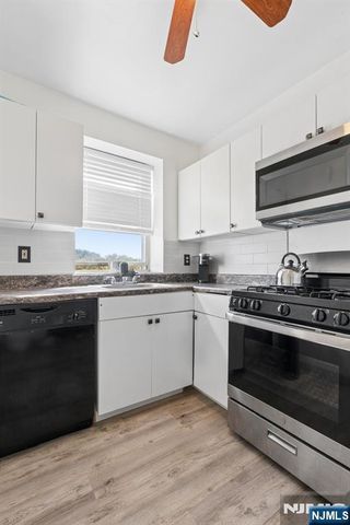19-31 Lyons 610, Newark, NJ 07112